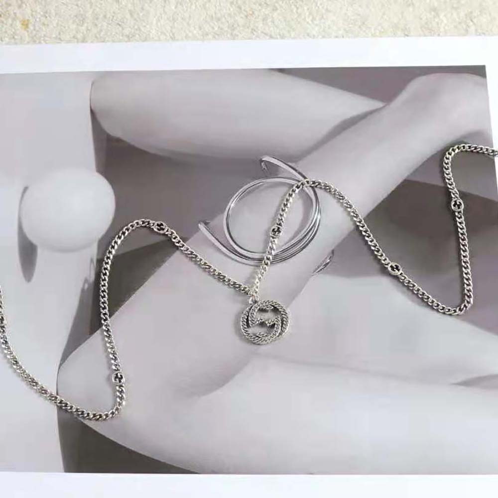 Gucci Women Interlocking G Necklace in Silver (4)