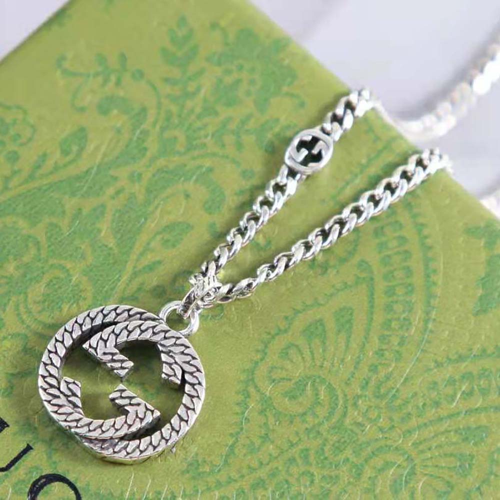 Gucci Women Interlocking G Necklace in Silver (5)