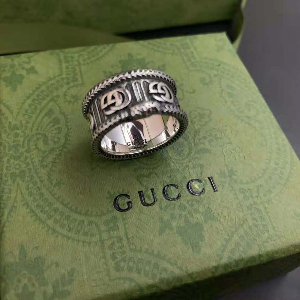 Gucci Women Silver Ring with Double G in Silver (4)