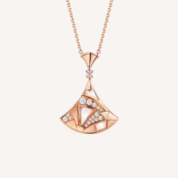 Bulgari DIVAS’ DREAM Necklace in 18 kt Rose Gold with Pendant (1)