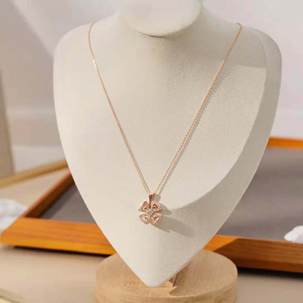 Bulgari Fiorever 18 kt Rose Gold Necklace Set (5)