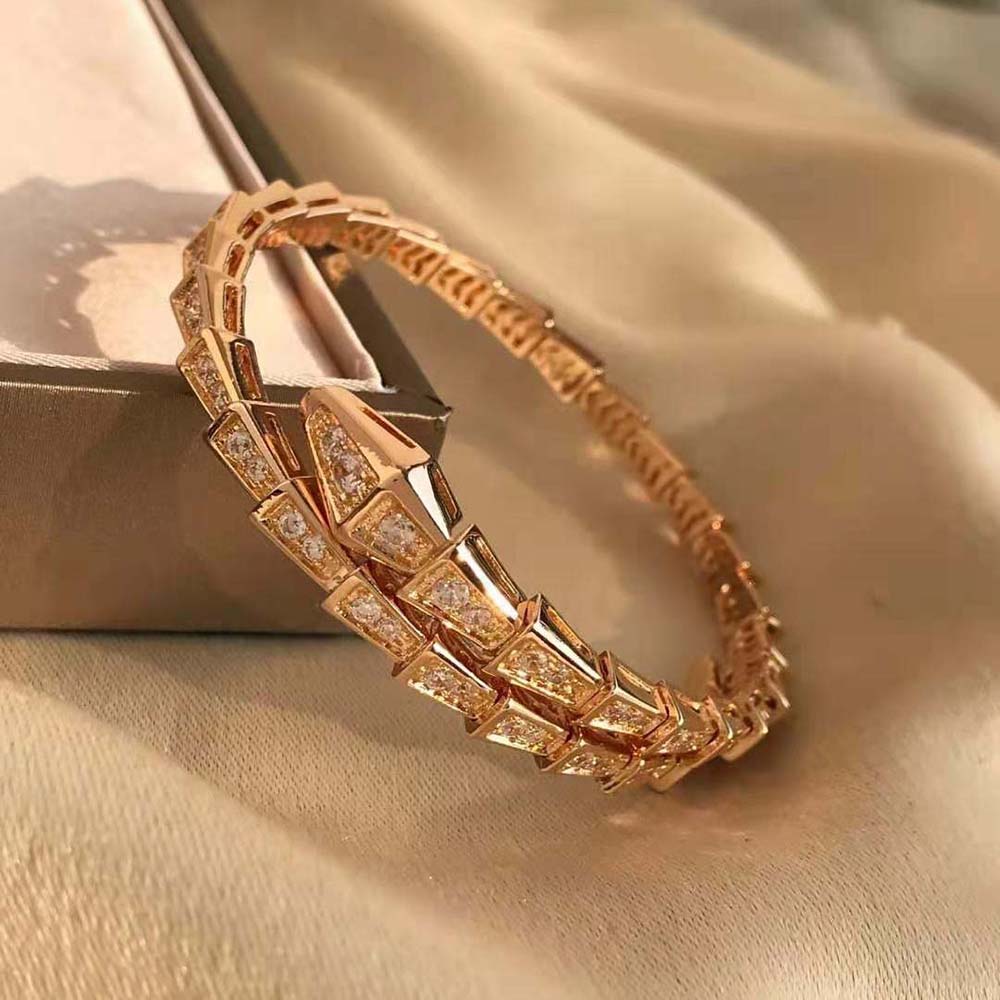 Bulgari Serpenti Viper One-coil Thin Bracelet in 18 kt Rose Gold and Full Pavé Diamonds (3)