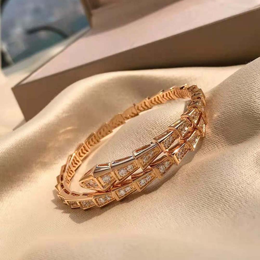 Bulgari Serpenti Viper One-coil Thin Bracelet in 18 kt Rose Gold and Full Pavé Diamonds (7)