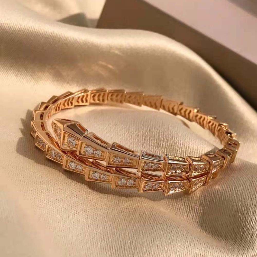 Bulgari Serpenti Viper One-coil Thin Bracelet in 18 kt Rose Gold and Full Pavé Diamonds (9)