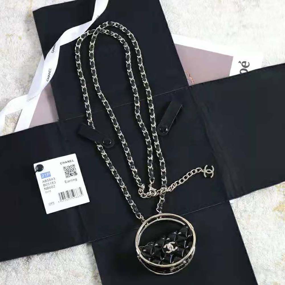 Chanel Women Long Necklace in Metal Resin & Lambskin (2)