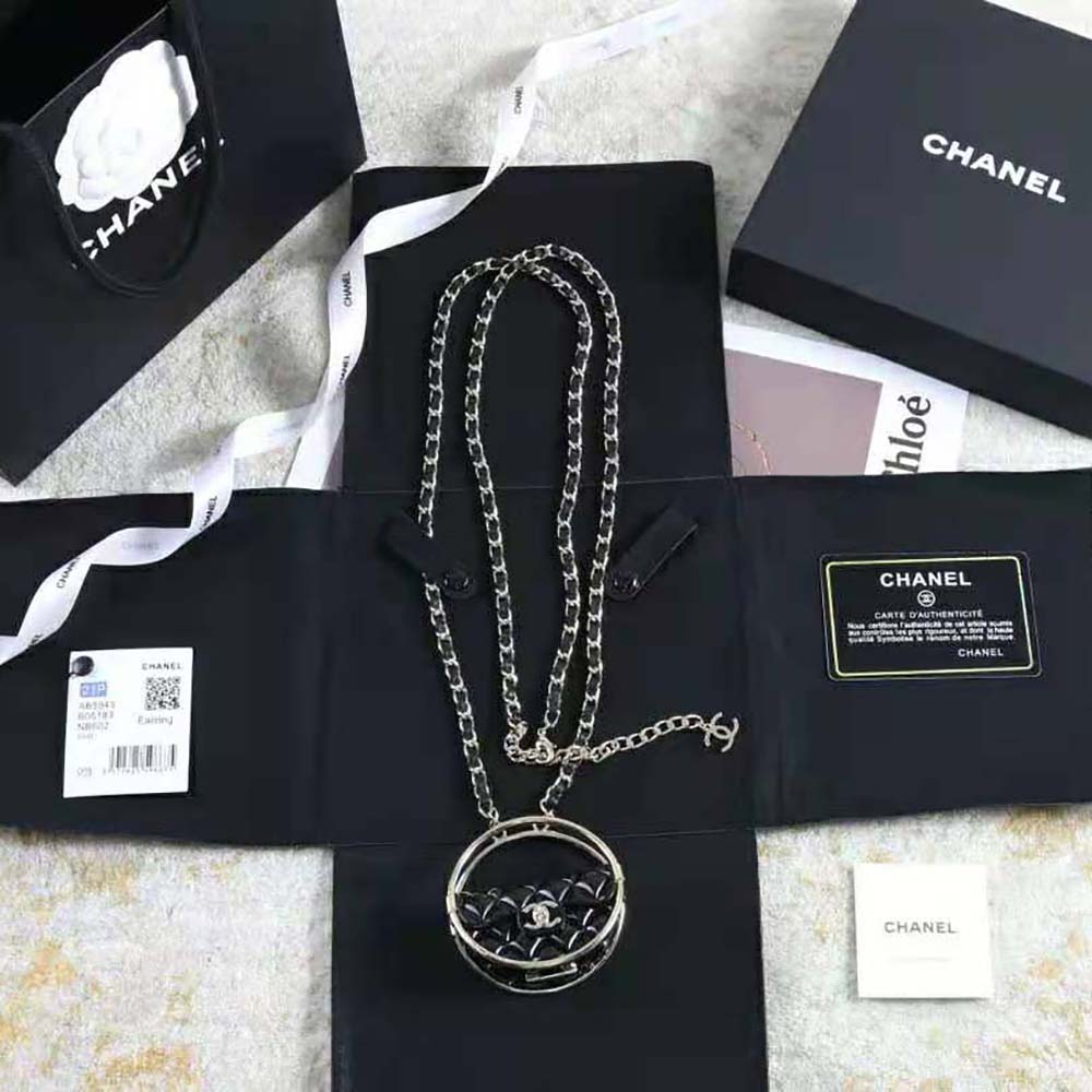 Chanel Women Long Necklace in Metal Resin & Lambskin (3)