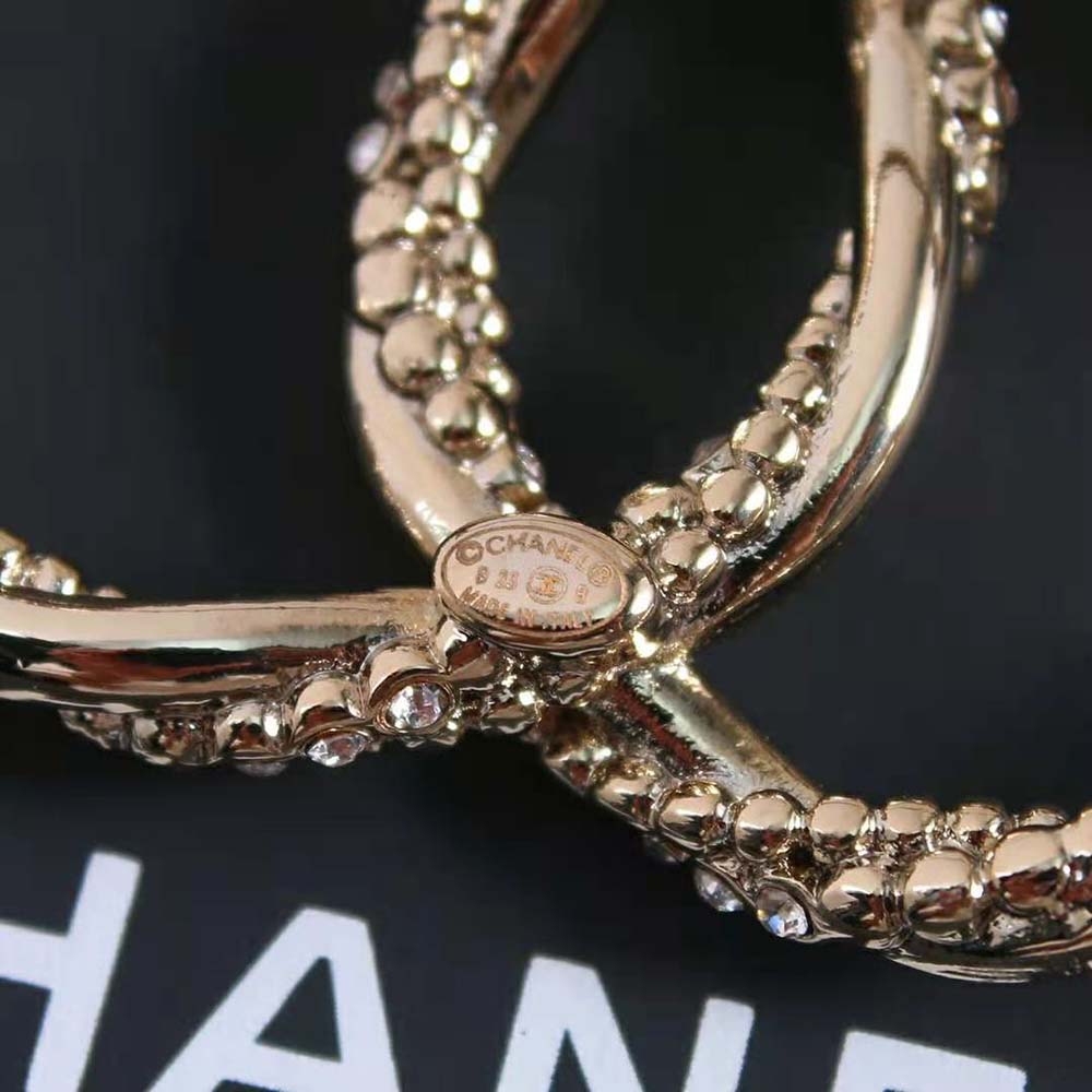 Chanel Women Brooch in Metal & Calfskin (3)