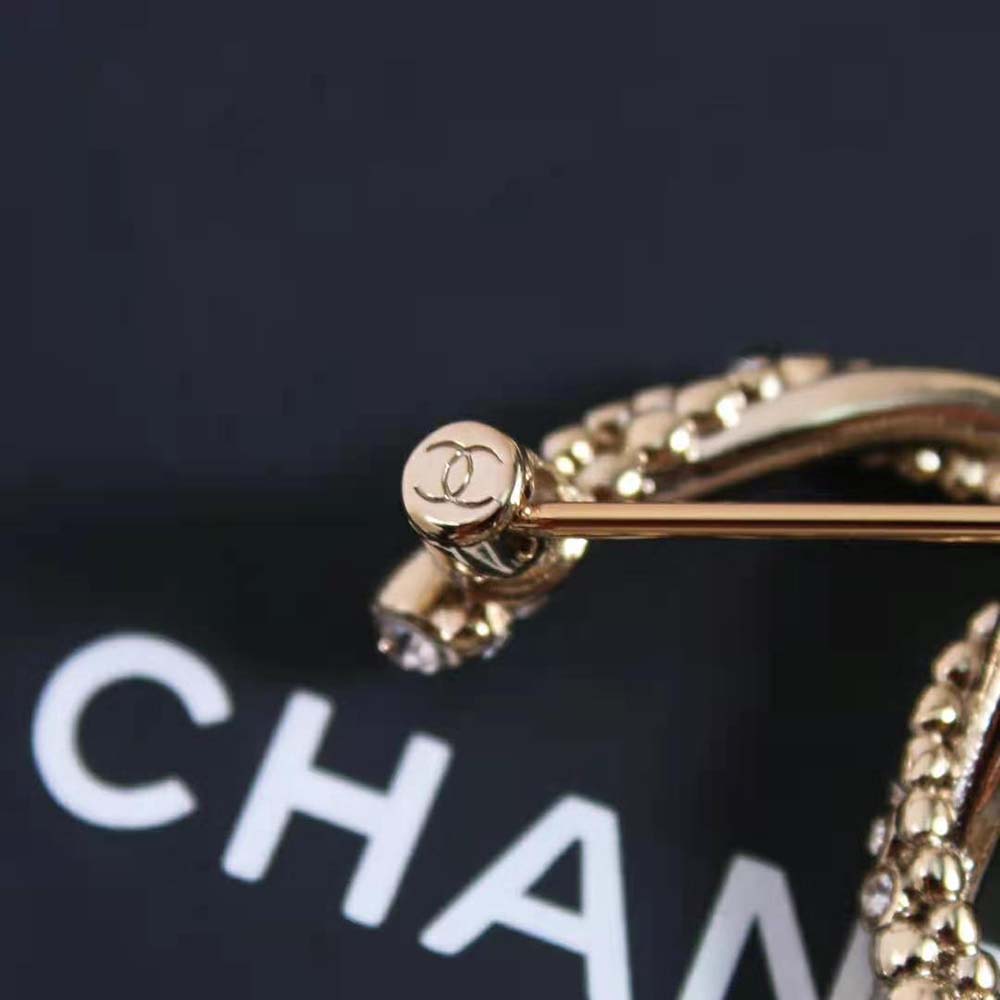 Chanel Women Brooch in Metal & Calfskin (4)