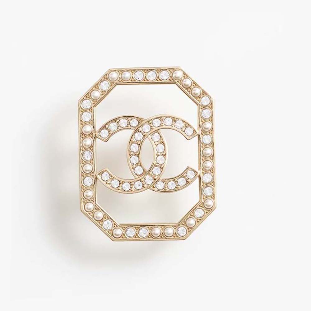 Chanel Women Brooch in Metal Glass Pearls & Strass