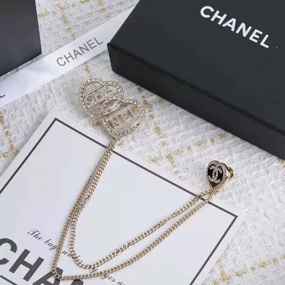 Chanel Women Brooch in Metal & Strass (5)