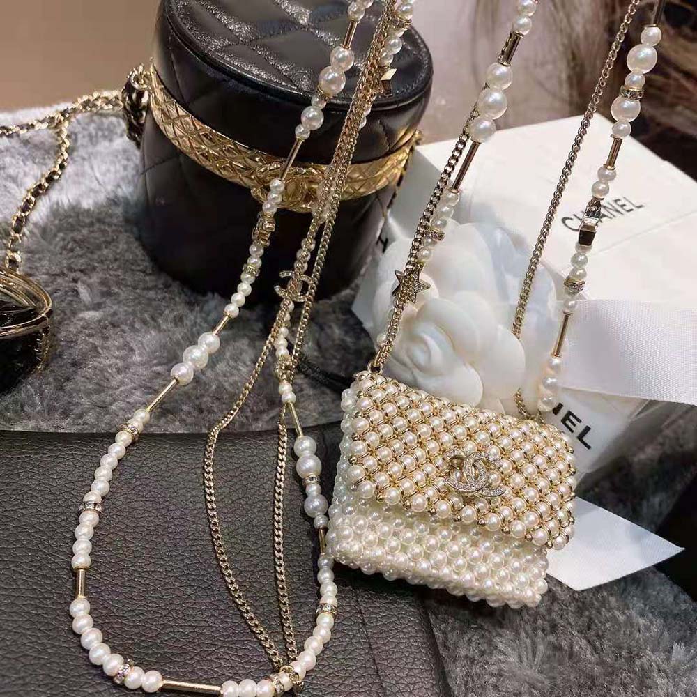 Chanel Women Long Pendant Necklace in Metal Glass Pearls & Strass (3)