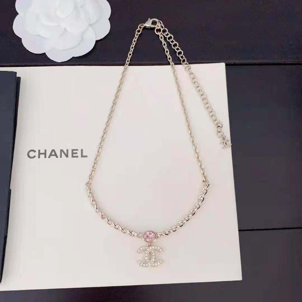 Chanel Women Necklace in Metal, Glass Pearls & Strass (5)