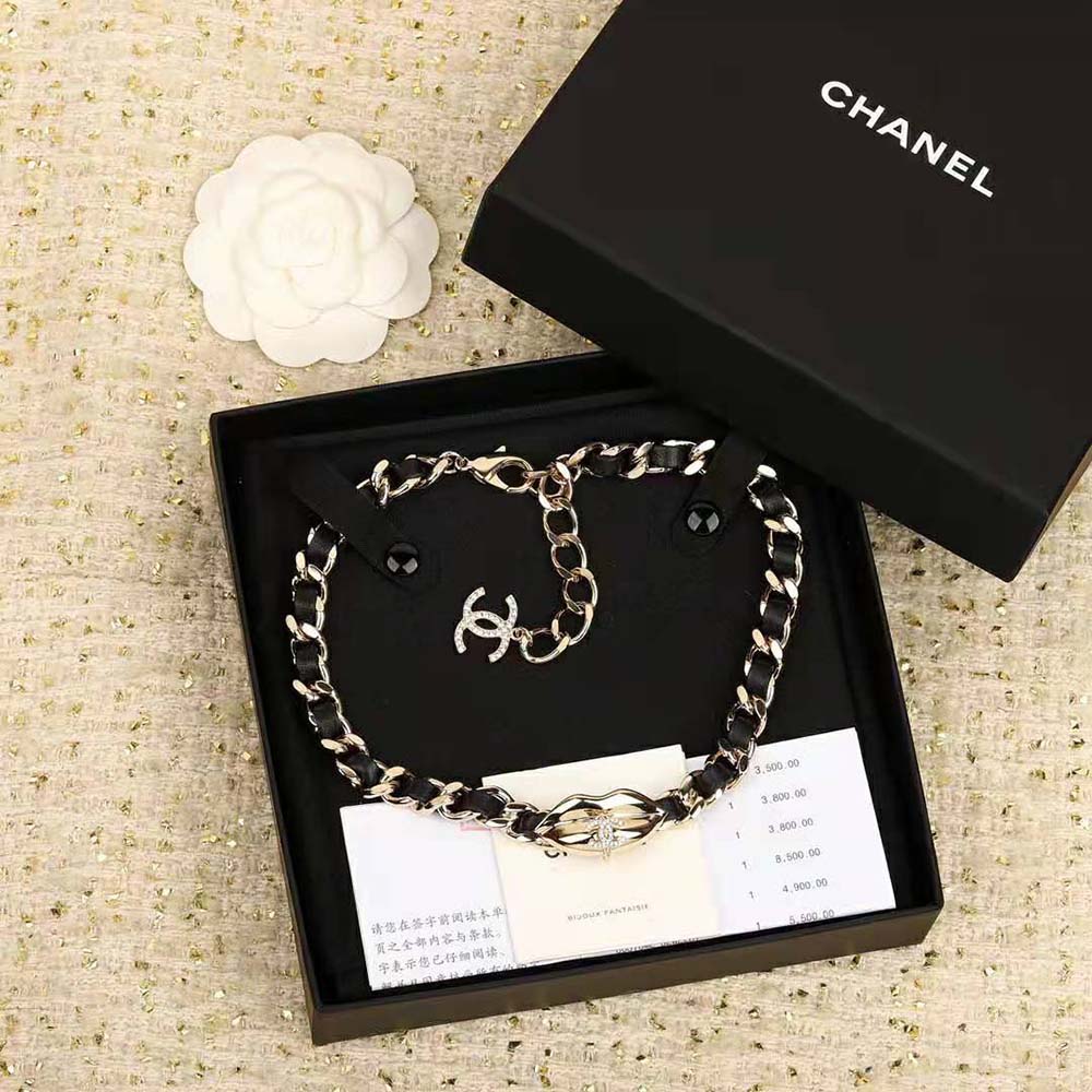 Chanel Women Necklace in Metal Lambskin & Strass-Black (2)