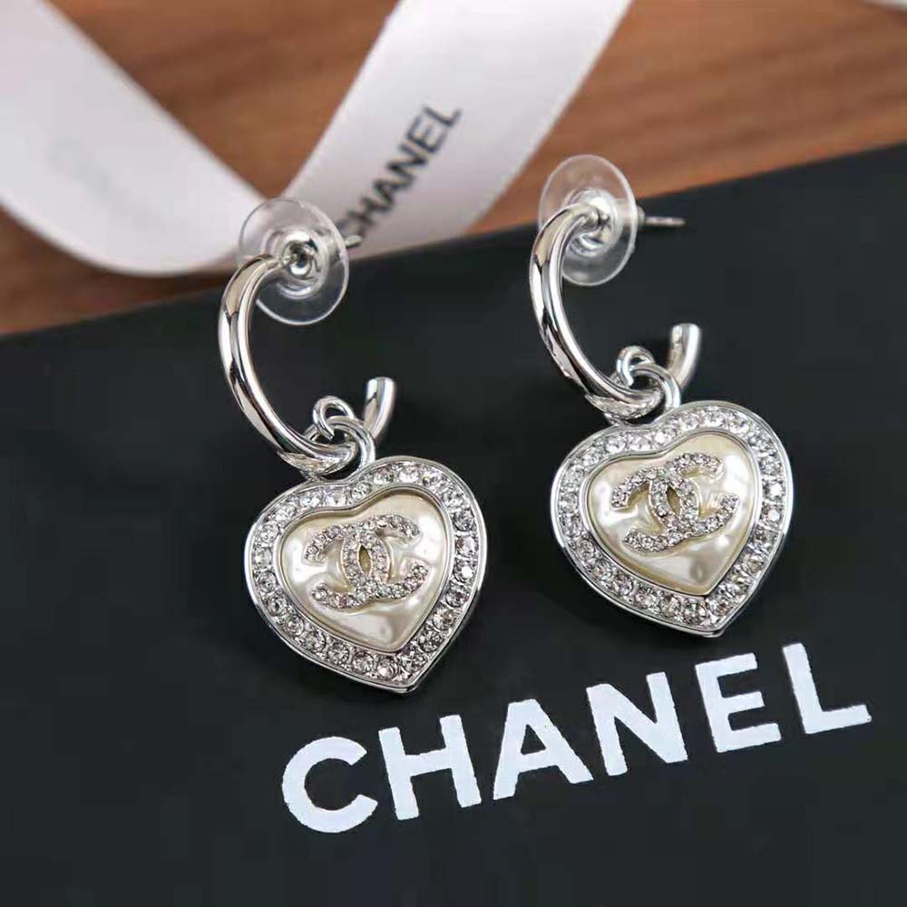 Chanel Women Pendant Earrings in Metal & Strass-White (4)