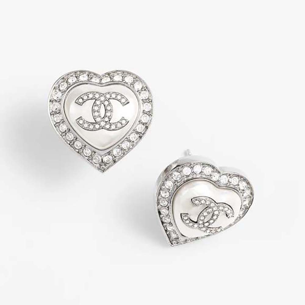 Chanel Women Stud Earrings in Metal & Strass-White