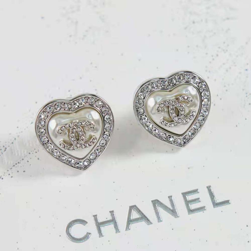 Chanel Women Stud Earrings in Metal & Strass-White (6)