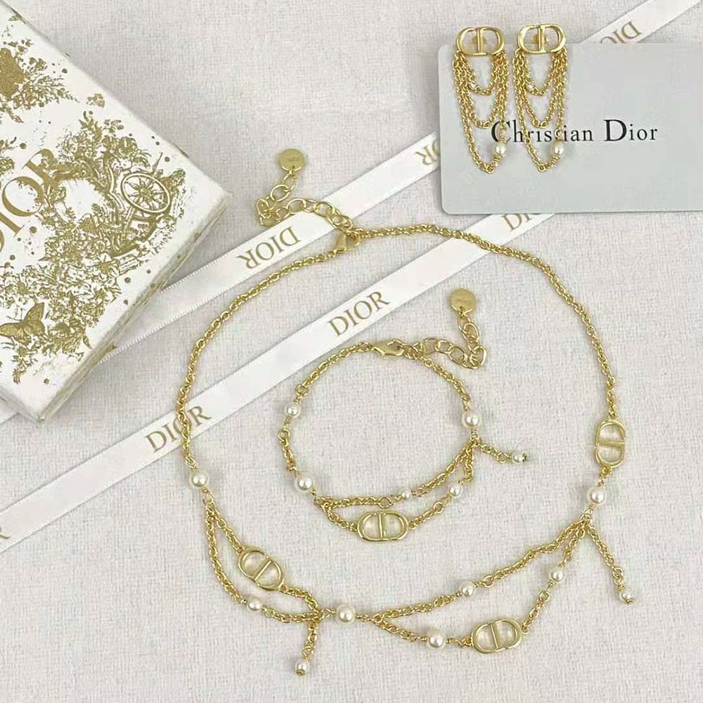 Dior Women Petit CD Necklace Gold-Finish Metal and White Resin Pearls (2)