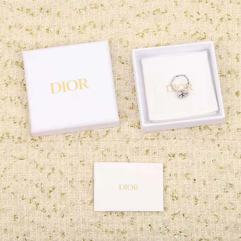Dior Women Small Rose Dior Bagatelle Ring White Gold and Diamonds (2)