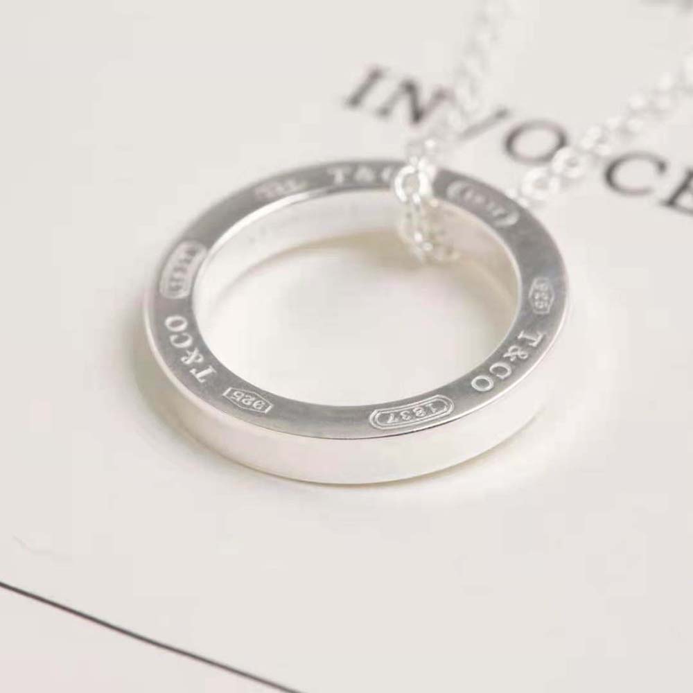 Tiffany 1837® Circle Pendant in Silver (5)