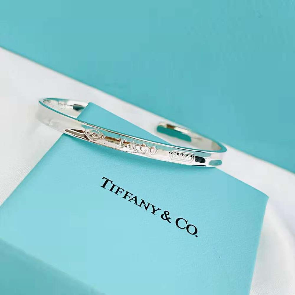 Tiffany 1837® Cuff in Silver Narrow (7)