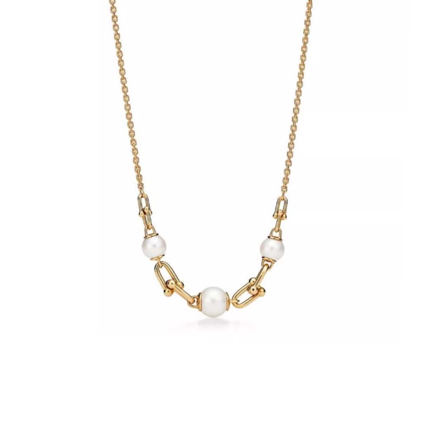 Tiffany HardWear Link Necklace in Yellow Gold with Freshwater Pearls (1)