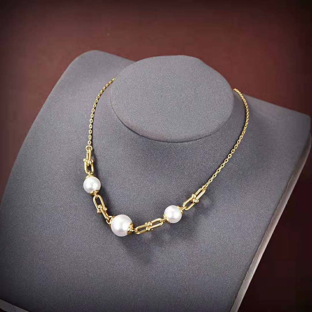 Tiffany HardWear Link Necklace in Yellow Gold with Freshwater Pearls (7)