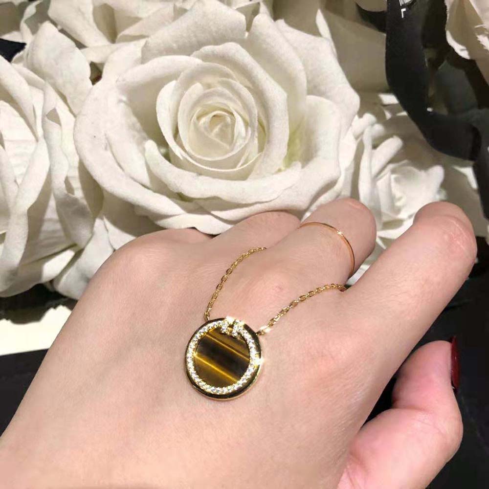 Tiffany T Diamond and Tiger’s Eye Circle Pendant in 18k Gold (7)