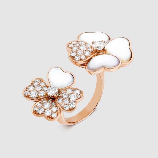 Van Cleef & Arpels Lady Cosmos Between the Finger Ring in 18K Rose Gold (1)