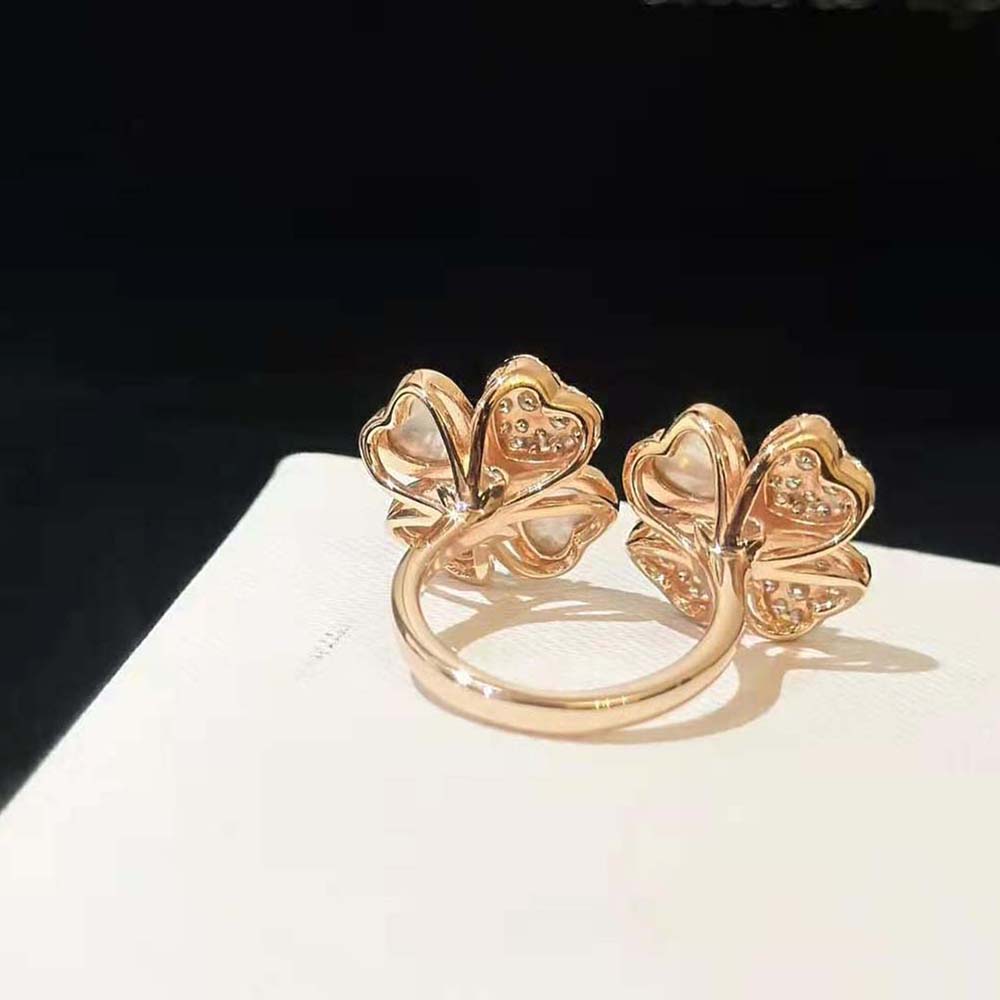 Van Cleef & Arpels Lady Cosmos Between the Finger Ring in 18K Rose Gold (8)