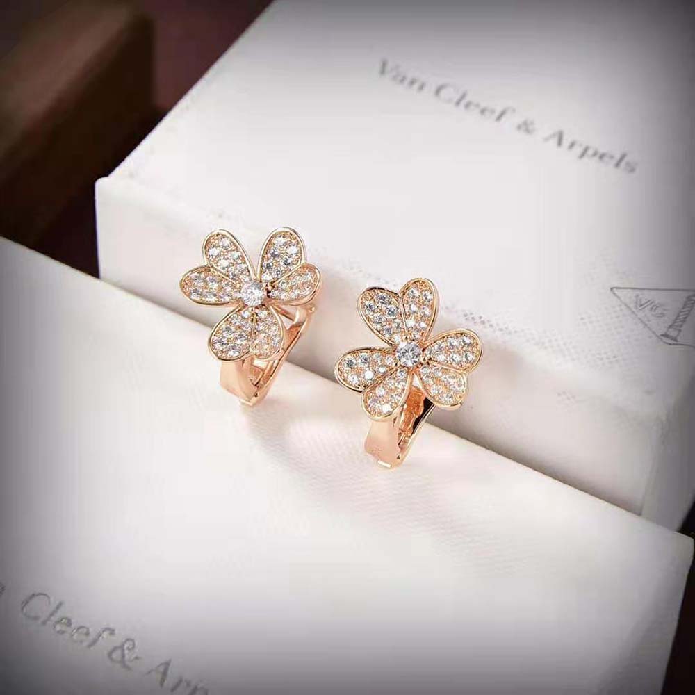 Van Cleef & Arpels Lady Frivole Earrings Small Model in 18K Rose Gold (2)