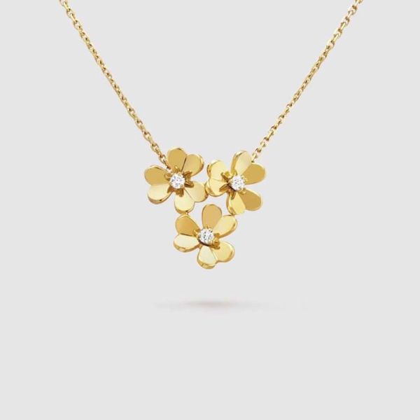 Van Cleef & Arpels Lady Frivole Pendant 3 Flowers Mini Model in 18K Yellow Gold (1)