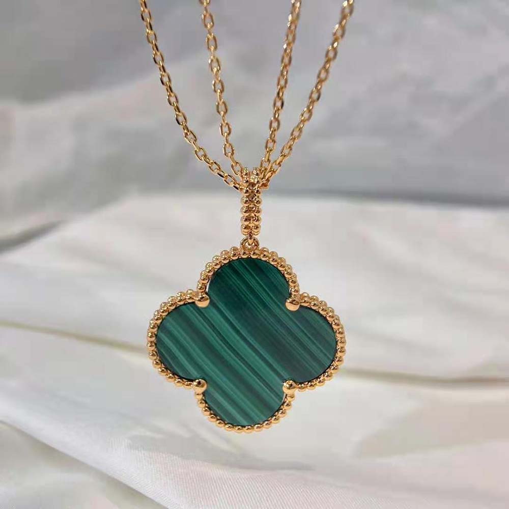 Van Cleef & Arpels Lady Magic Alhambra Long Necklace 1 Motif in 18K Yellow Gold-Green (7)