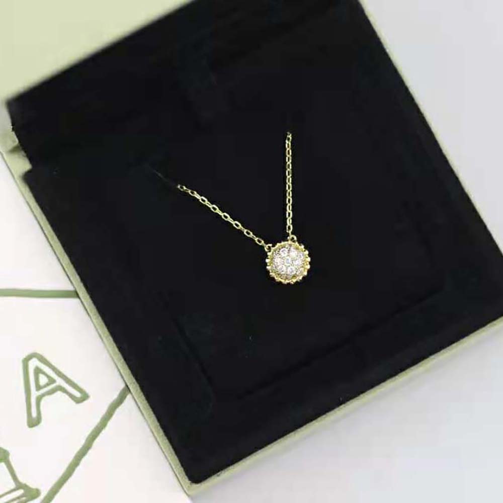 Van Cleef & Arpels Lady Perlée Diamonds Pendant™ in 18K Yellow Gold (7)