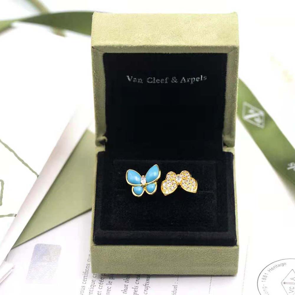 Van Cleef & Arpels Lady Two Butterfly Between the Finger Ring in 18K Yellow Gold (4)