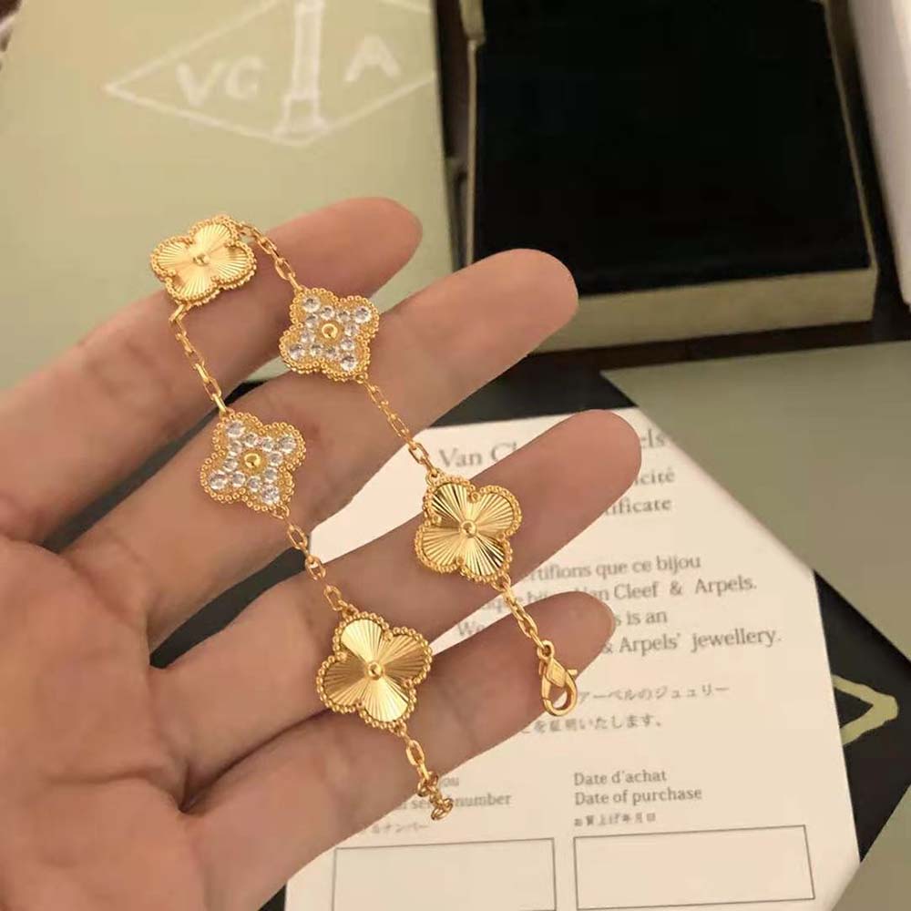 Van Cleef & Arpels Lady Vintage Alhambra Bracelet 5 Motifs in 18K Yellow Gold (4)