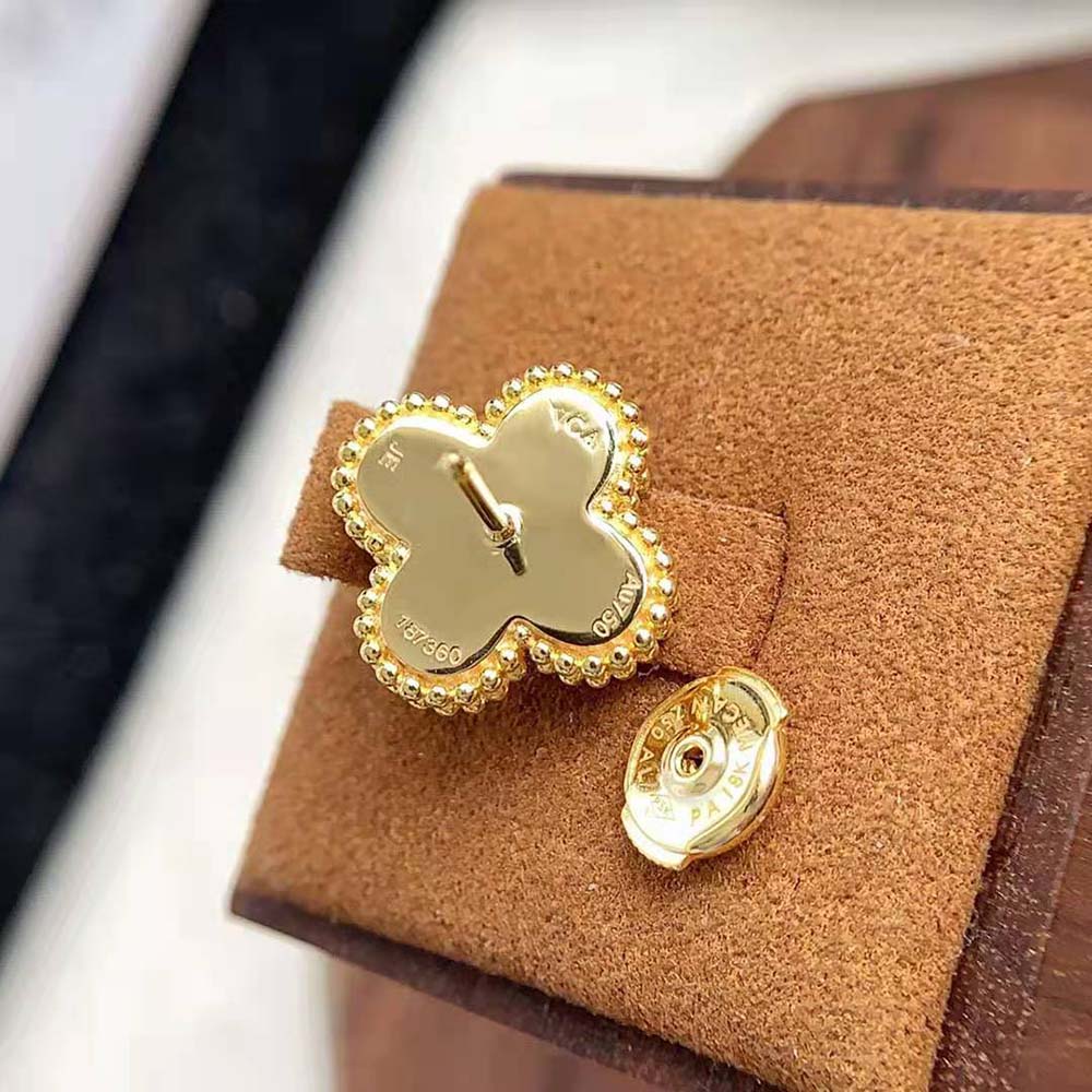 Van Cleef & Arpels Lady Vintage Alhambra Earrings in 18K Yellow Gold-Brown (8)