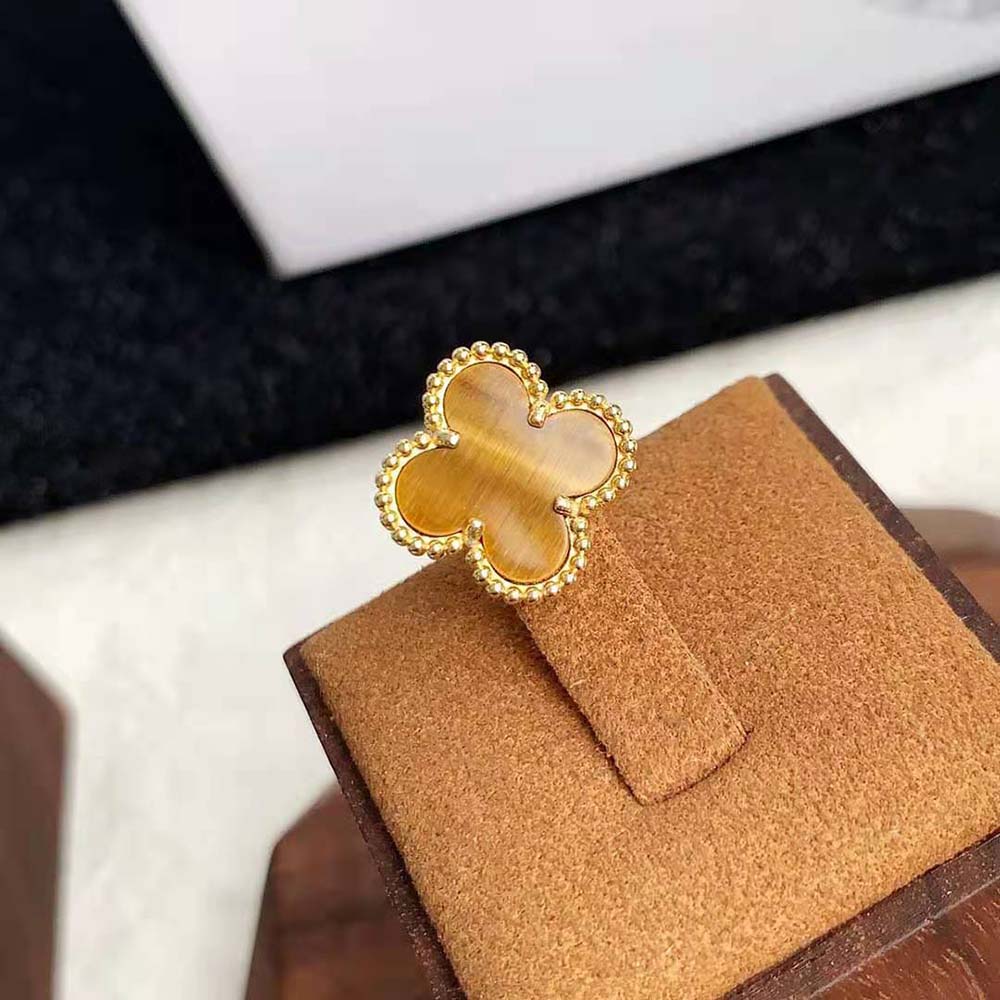 Van Cleef & Arpels Lady Vintage Alhambra Earrings in 18K Yellow Gold-Brown (9)