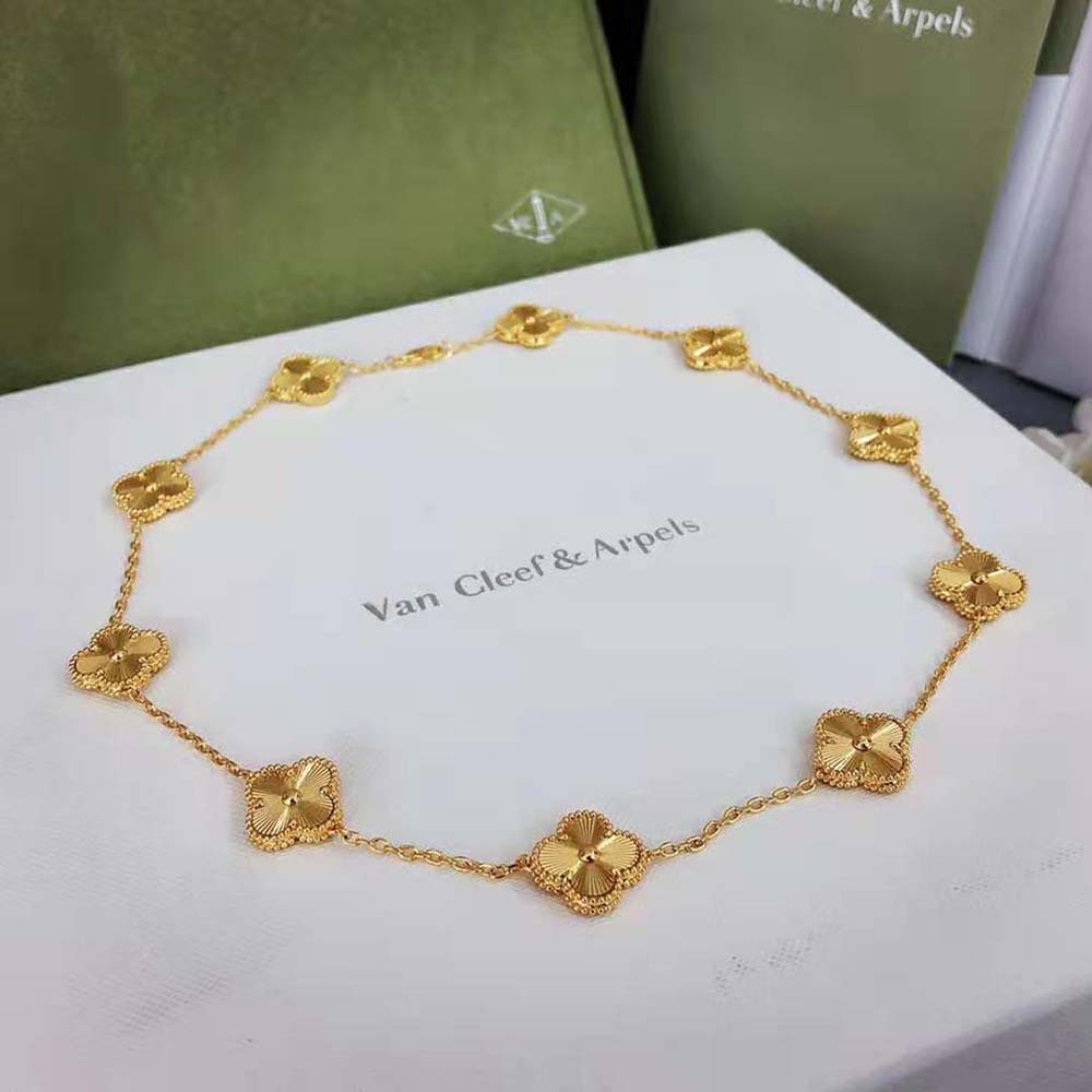 Van Cleef & Arpels Lady Vintage Alhambra Necklace 10 Motifs in 18K Yellow Gold (3)