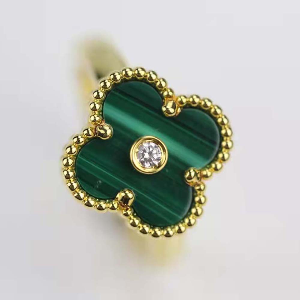 Van Cleef & Arpels Lady Vintage Alhambra Ring in 18K Yellow Gold-Green (5)