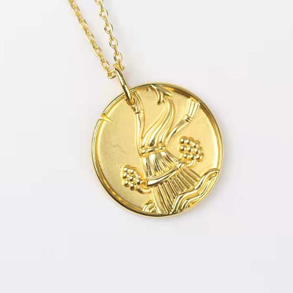 Van Cleef & Arpels Lady Zodiaque Medal Aquarii in 18K Yellow Gold (8)