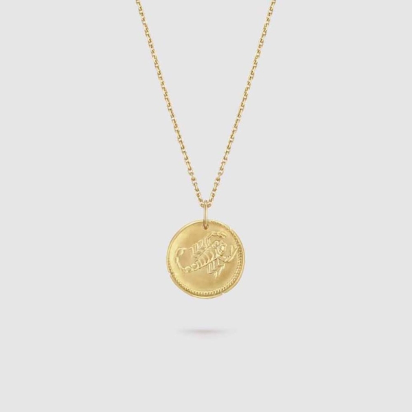 Van Cleef & Arpels Lady Zodiaque Medal Scorpii in 18K Yellow Gold (1)