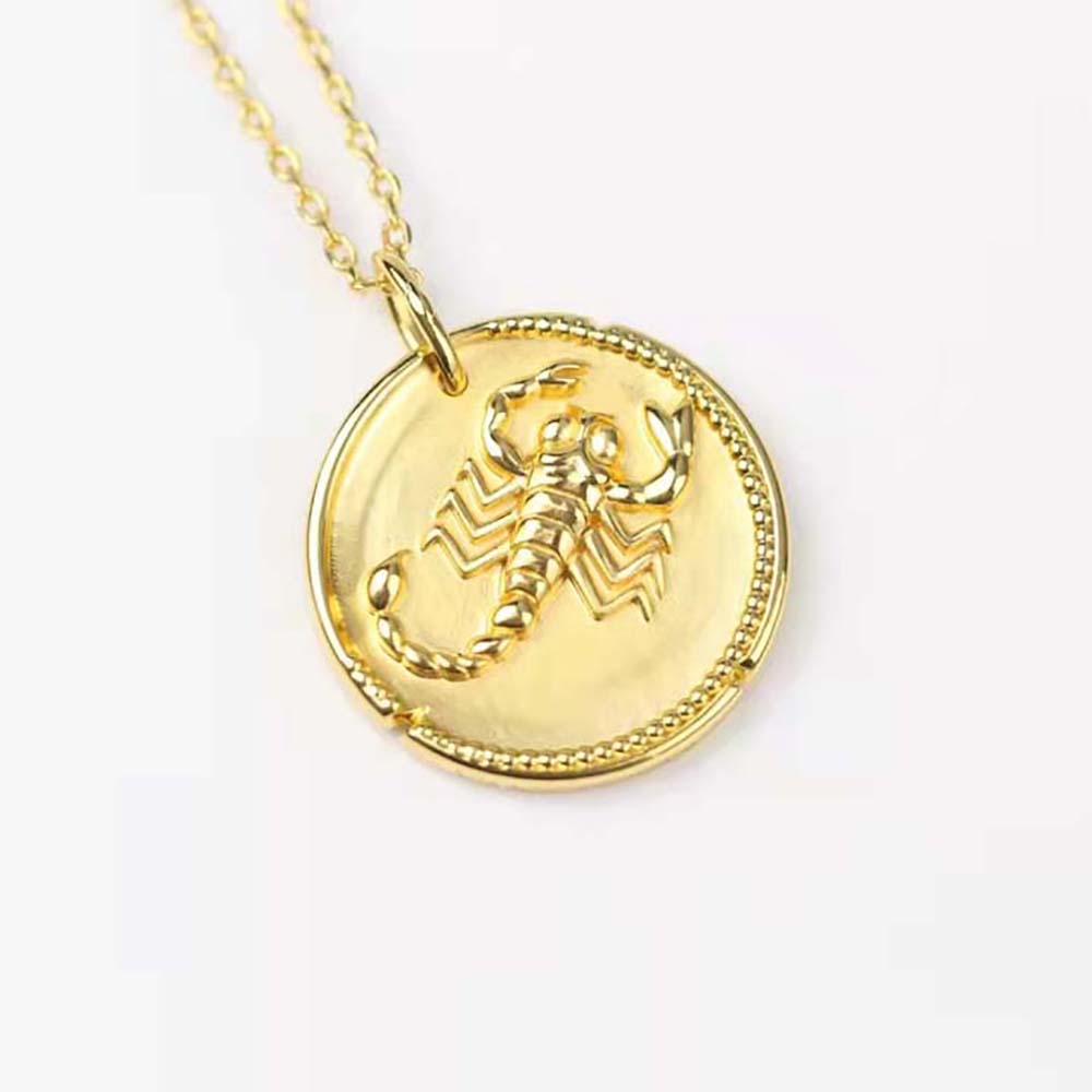 Van Cleef & Arpels Lady Zodiaque Medal Scorpii in 18K Yellow Gold (7)