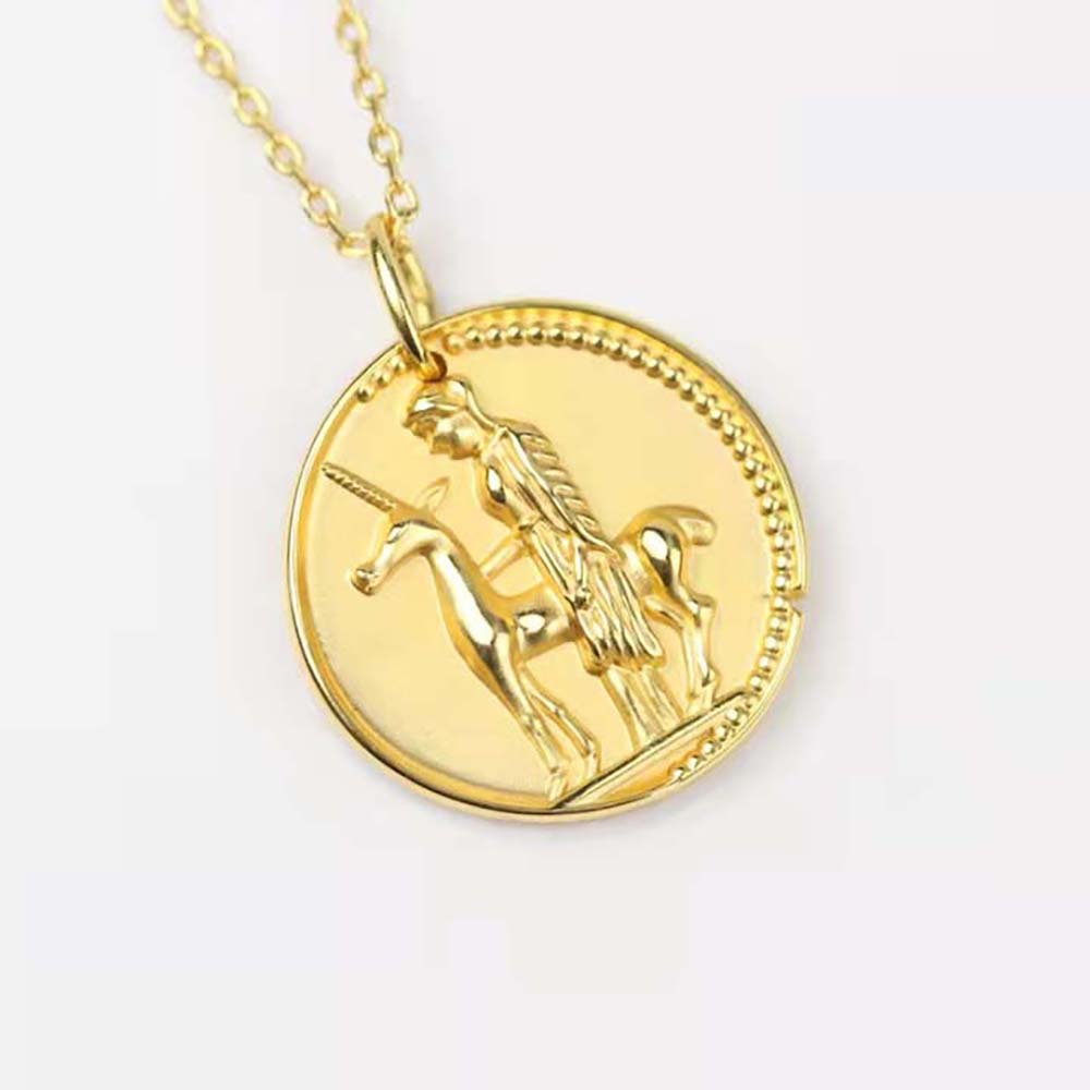 Van Cleef & Arpels Lady Zodiaque Medal Virginis in 18K Yellow Gold (7)