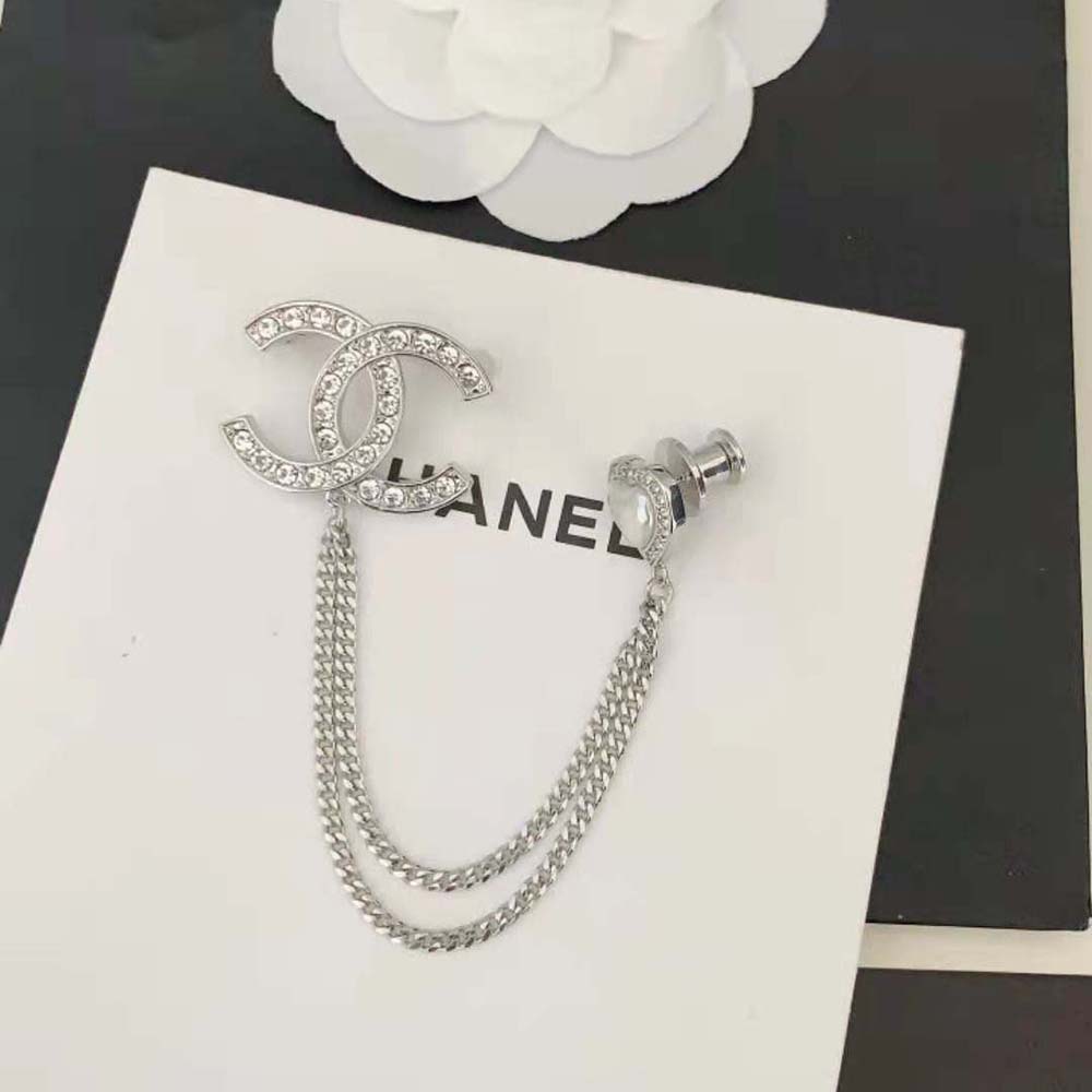 Chanel Women Brooch in Metal and Strass (7)