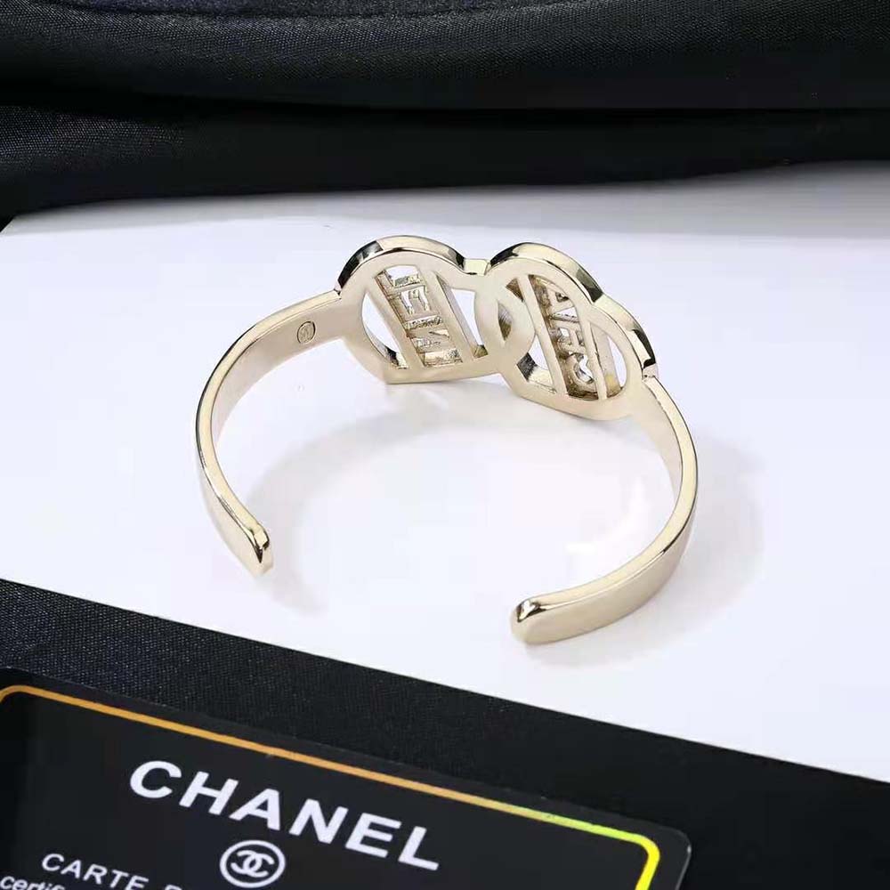 Chanel Women Cuff in Metal and Strass (5)