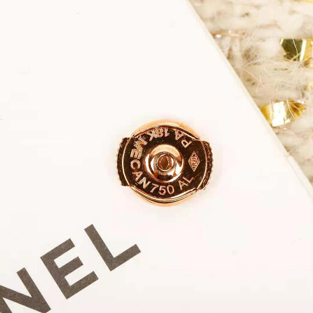 Chanel Women Extrait De Camélia Transformable Earrings (4)