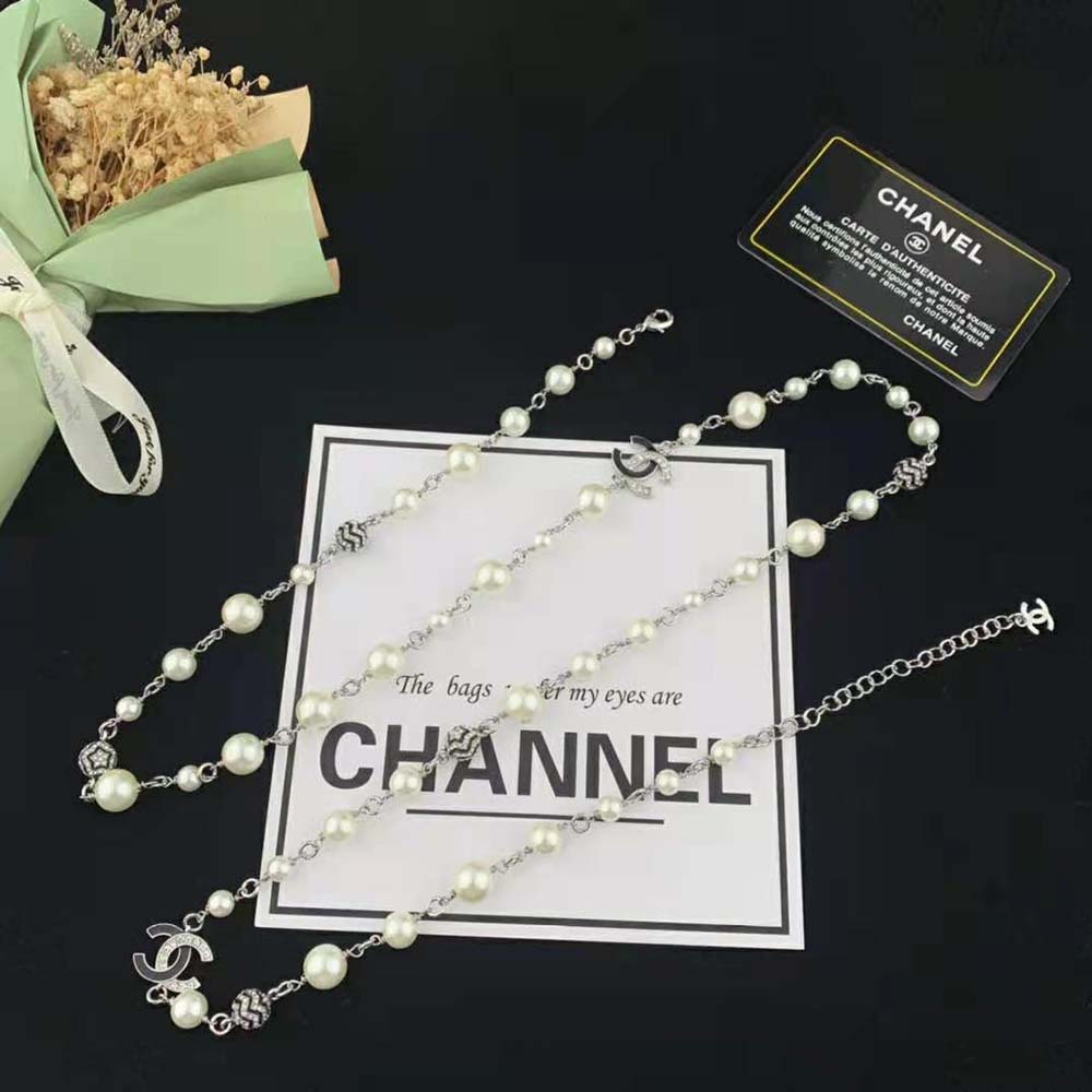 Chanel Women Long Necklace in Metal Glass Pearls and Strass (5)