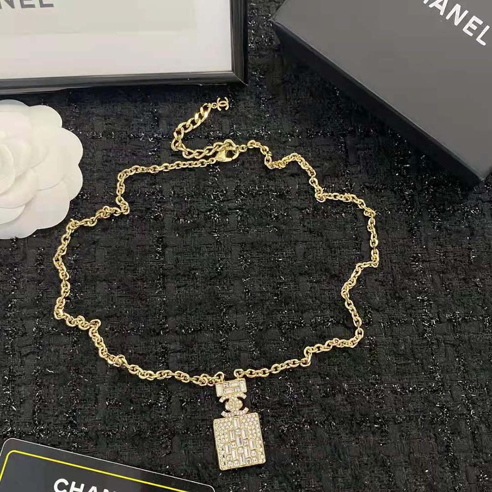 Chanel Women Long Pendant Necklace in Metal and Strass (7)