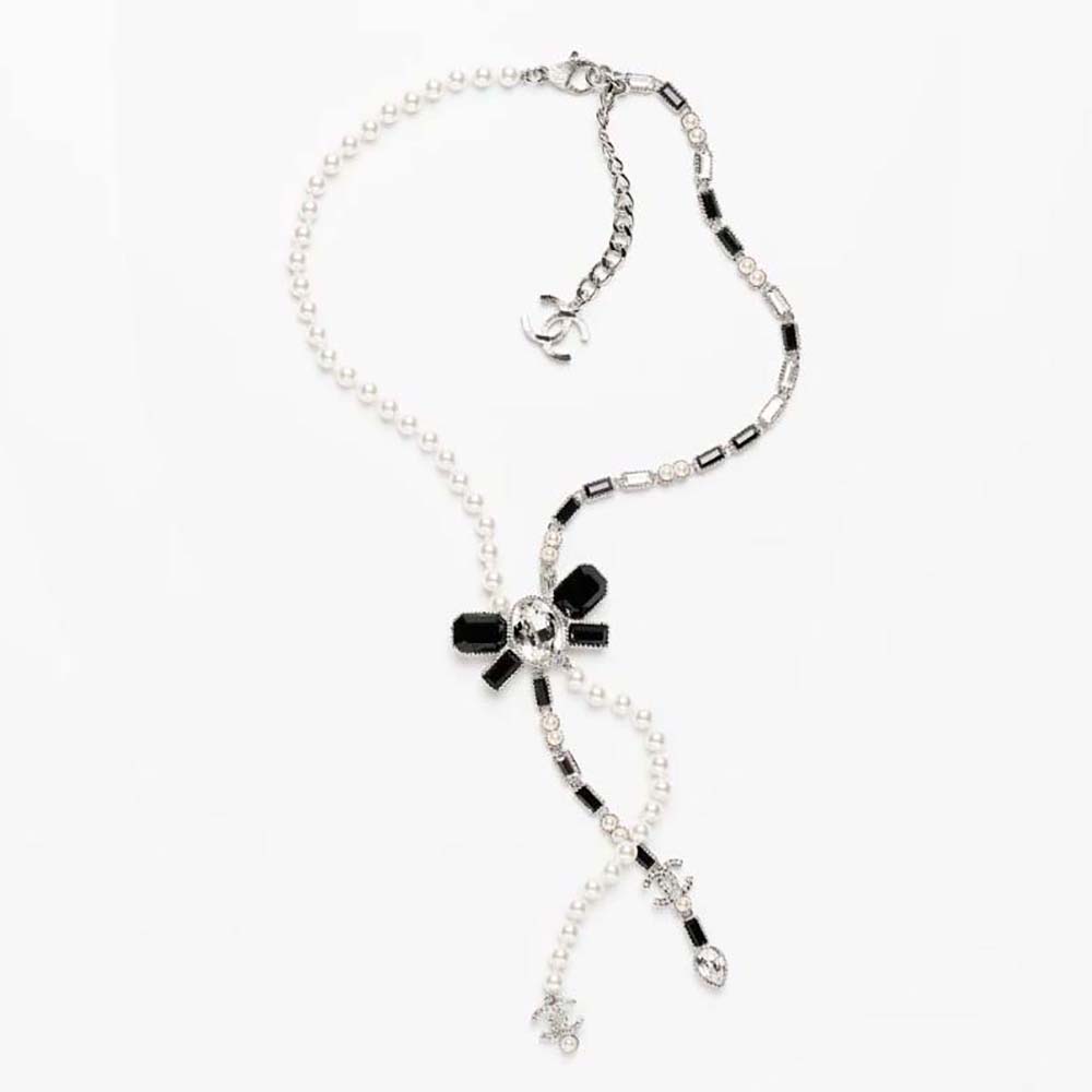 Chanel Women Necklace in Metal Glass Pearls and Strass