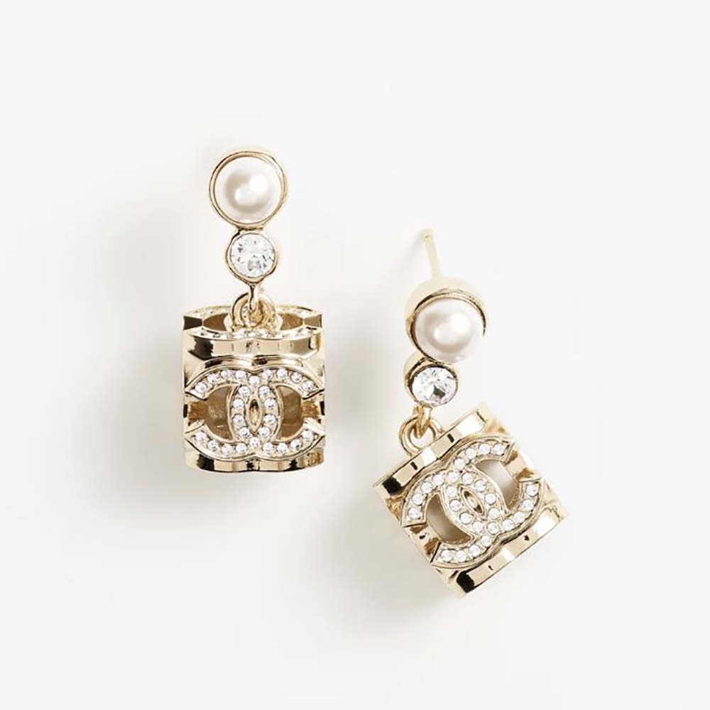 Chanel Women Pendant Earrings Metal Glass Pearls and Strass (1)